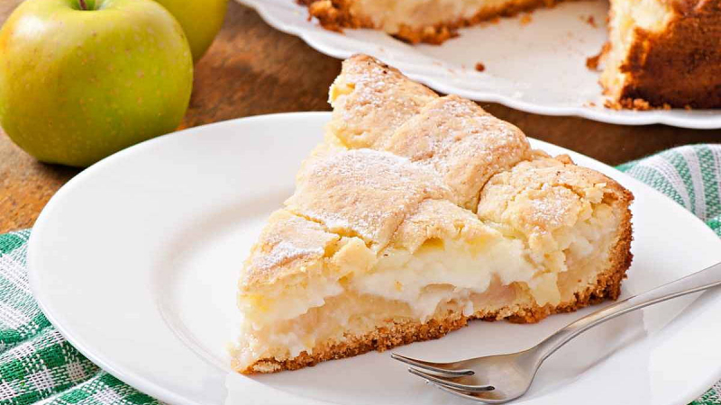 Делаем яблочный пирог сочным и нежным: поможет одно простое действие