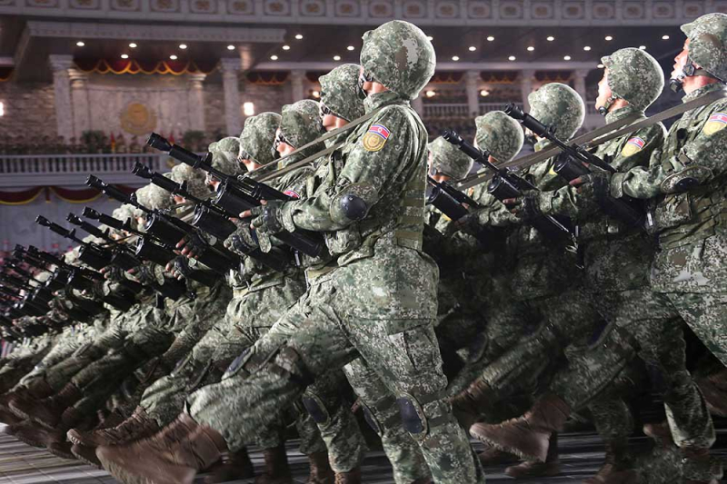 КНДР призывает США прекратить провокации и готова принять "сверхмощные контрмеры"