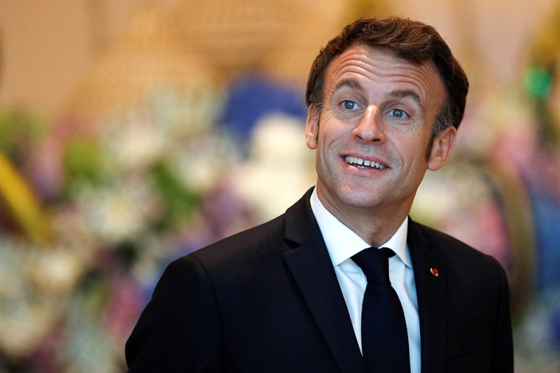 Макрон хочет удержать европейских промышленников от соблазна перебраться за океан