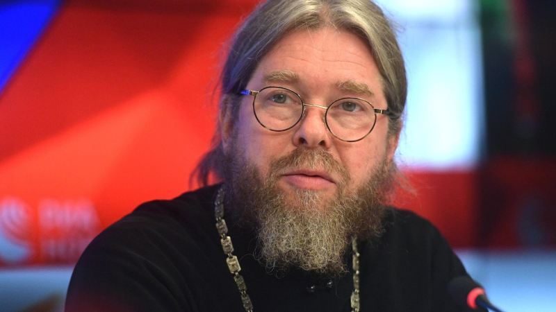 Митрополит Тихон выступил против преследования за гомосексуализм