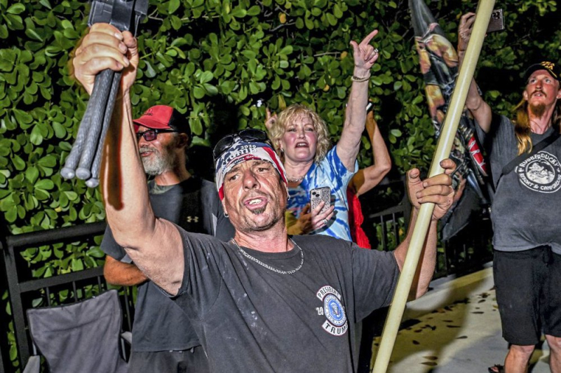 Сенатор Карасин: Сценарий гражданского конфликта в США исключать нельзя