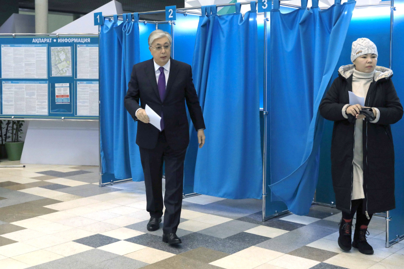 В Казахстане состоялись досрочные выборы президента