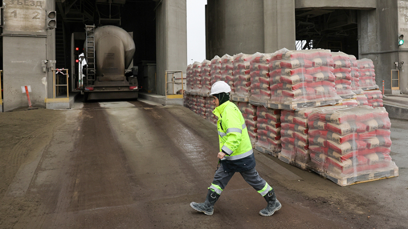 В Москве построят заводы по производству стройматериалов и кормов для животных