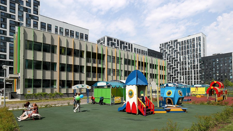 В Москве утвердили проекты 10 новых школ и детсадов