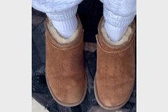 Женщина нашла способ сэкономить на покупке новых угги популярного бренда