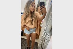 Девушка-строитель показала разницу во внешности в рабочее и свободное время