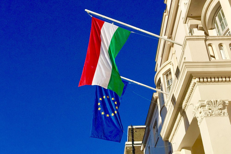 FT: Венгрия выступила против нового пакета антироссийских санкций ЕС