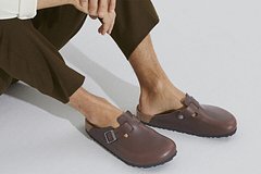 Названа самая популярная обувь 2022 года