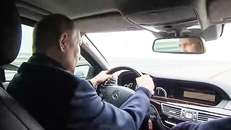 Путин поделился впечатлениями от поездки по Крымскому мосту