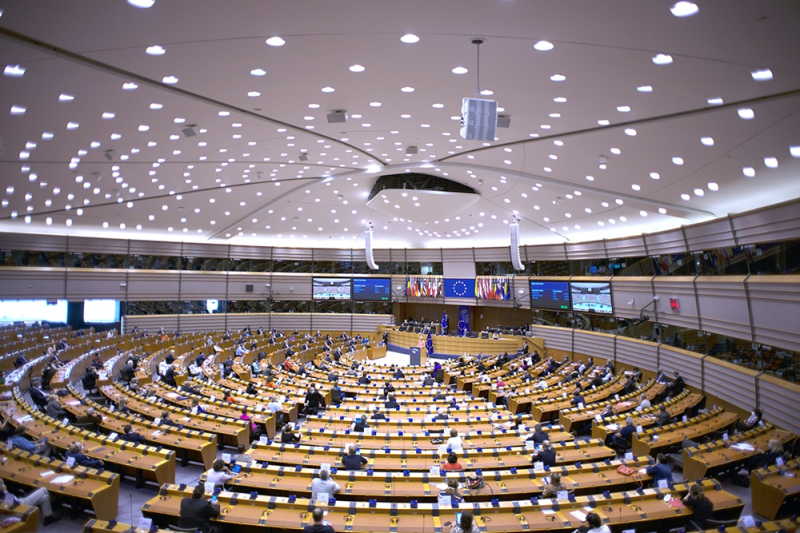 Совет ЕС утвердил 9-й пакет санкций против России. Какие еще решения были согласованы на саммите в Брюсселе?