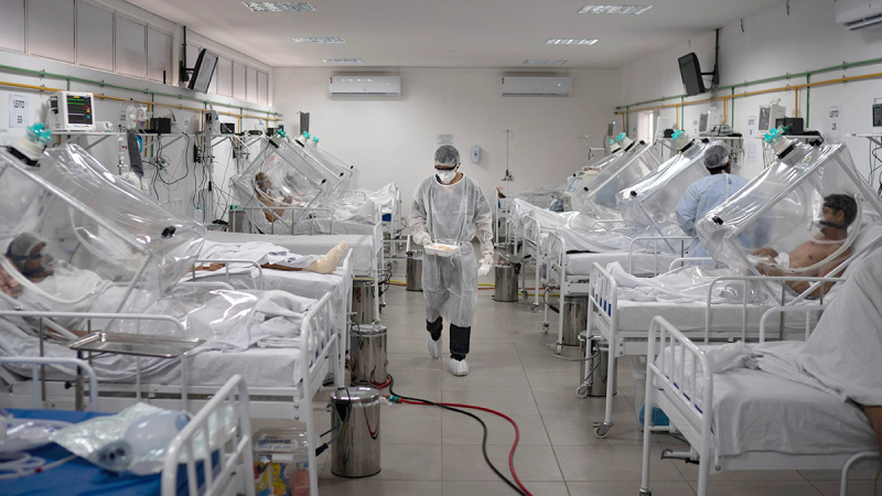 Ученый рассказал об особенностях нового скачка заболеваемости COVID-19