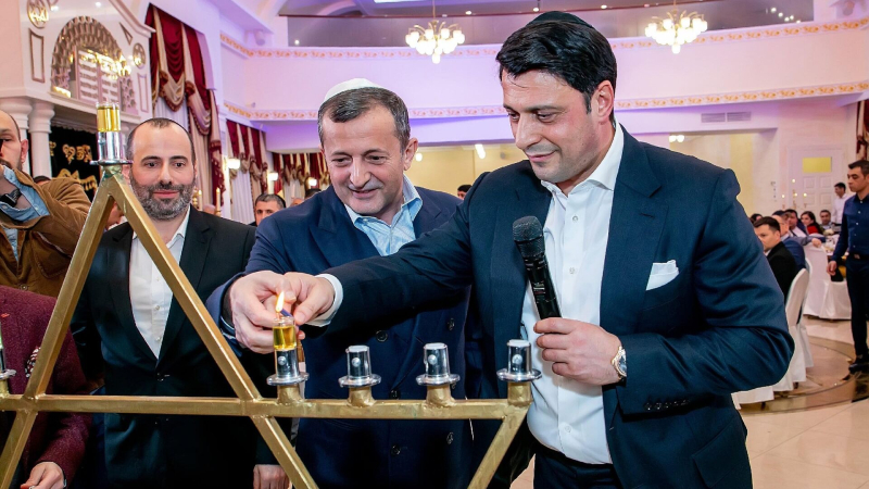 В московском центре горских евреев зажгли пятую ханукальную свечу