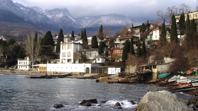 Жителям Крыма пообещали потепление к концу недели